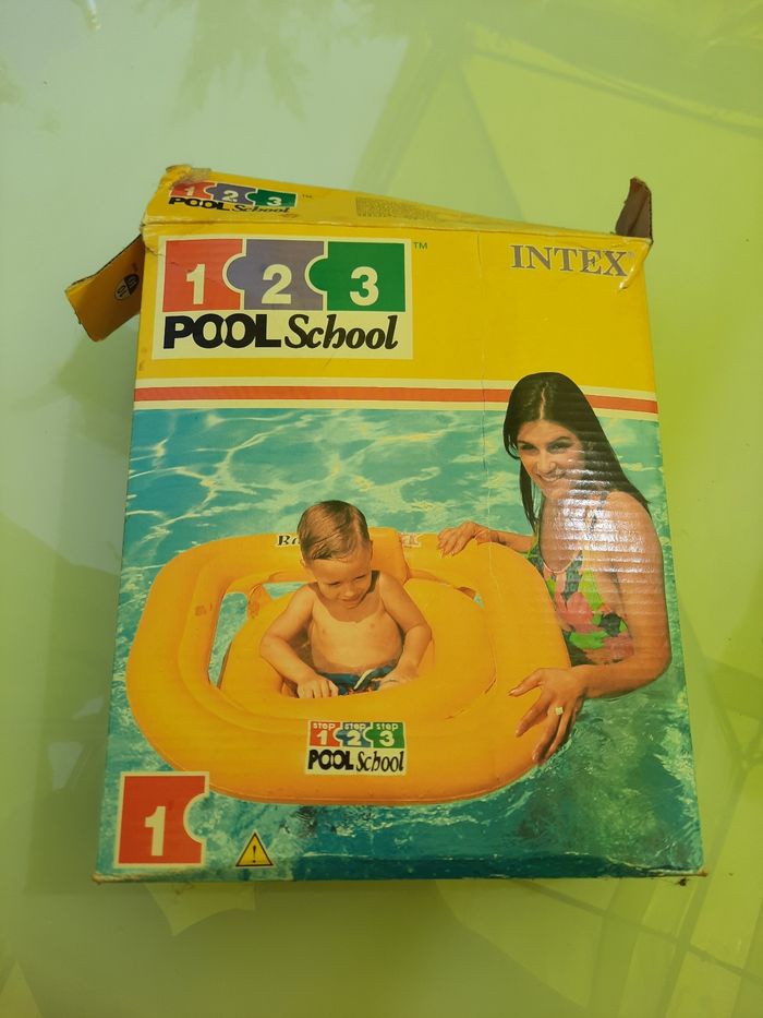 Bouée bébé intex