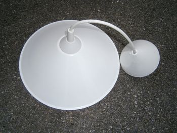 Lustre rond en métal blanc