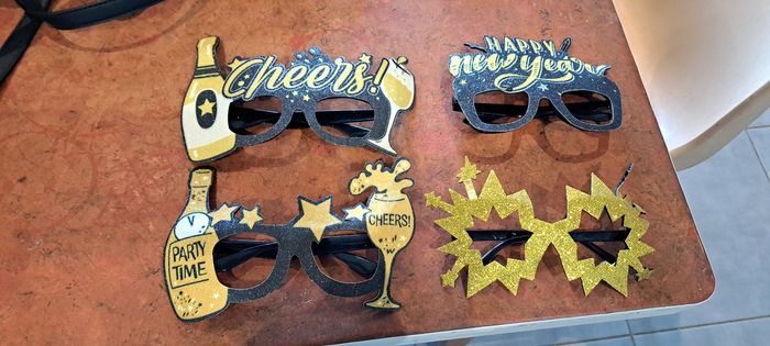 Lot lunettes pour fête