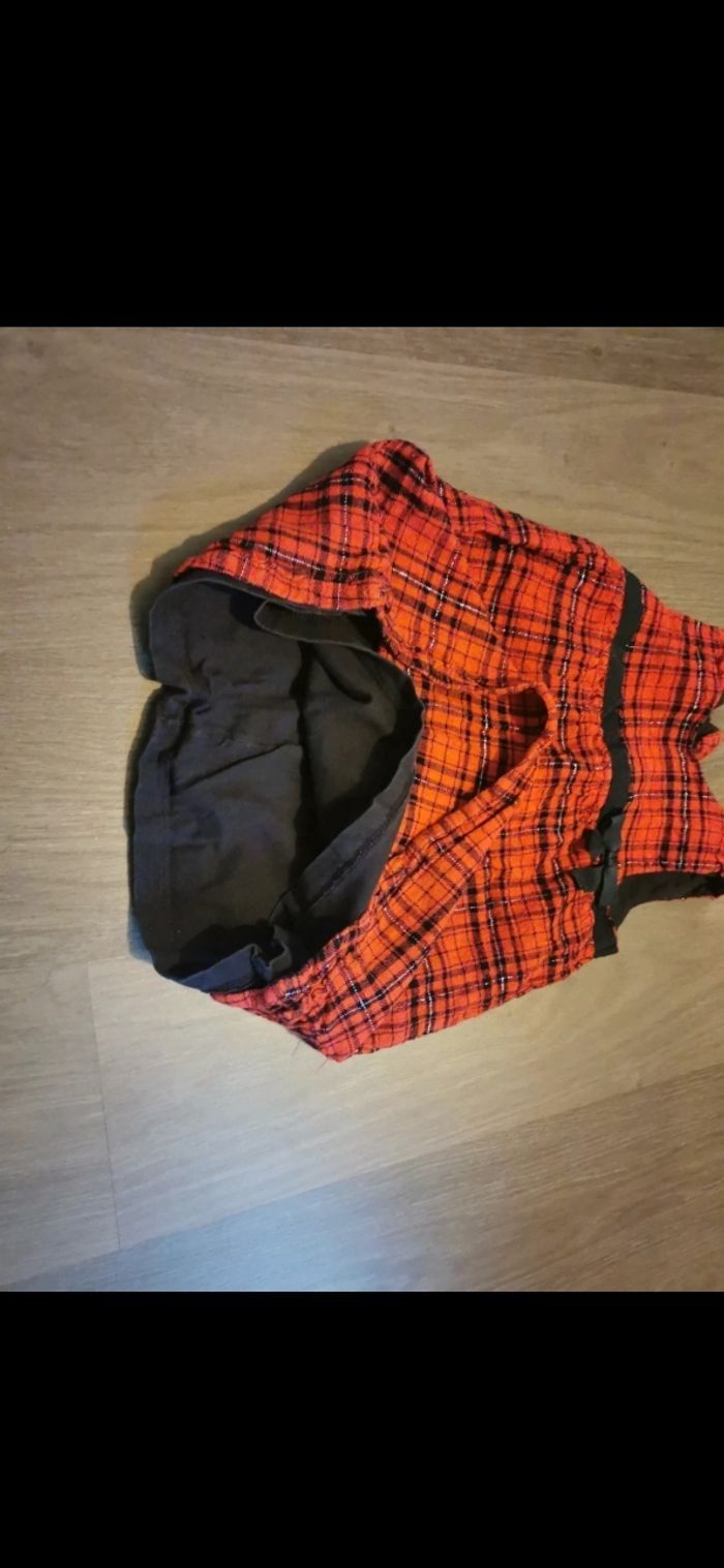 Robe écossaise rouge et noire - photo numéro 2