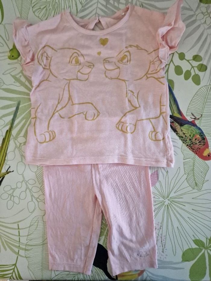 Ensemble tee-shirt + leeging taille 18mois