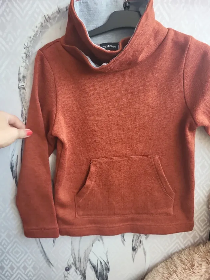 Pull col montant 8ans - photo numéro 2