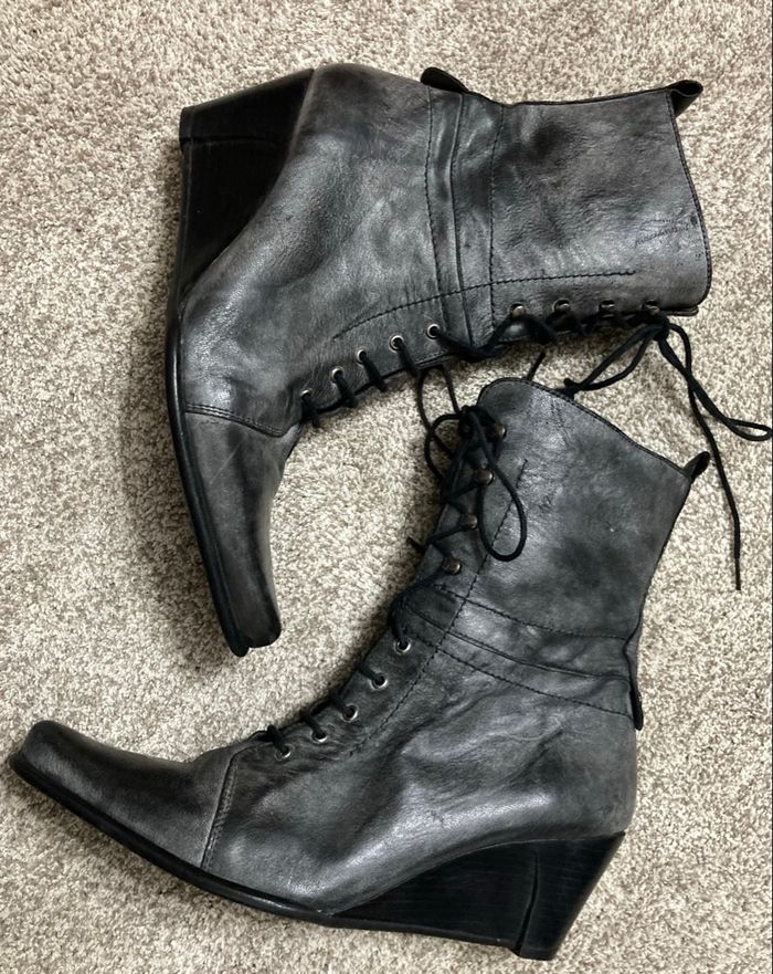 Bottines cuir talons compensés - photo numéro 2
