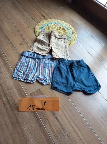 Lot 3 shorts 18m