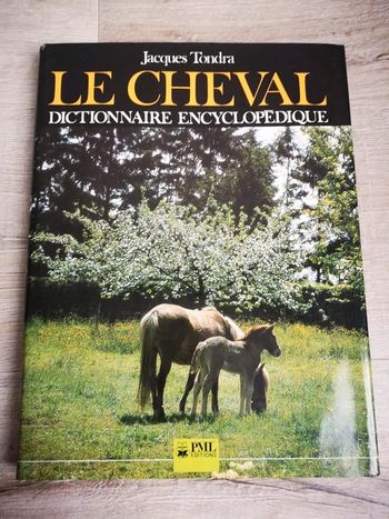 Livre le cheval dictionnaire encyclopédie