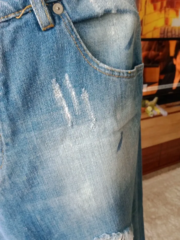 Jeans bleu  troué Zara - photo numéro 6