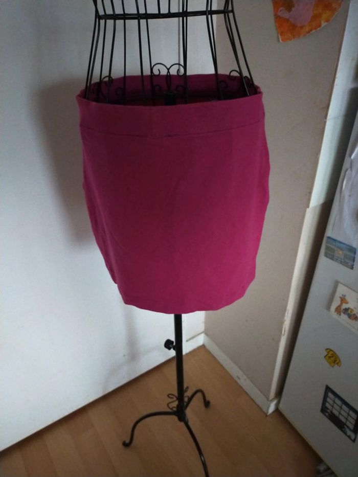 Magnifique mini jupe très sympa - photo numéro 4