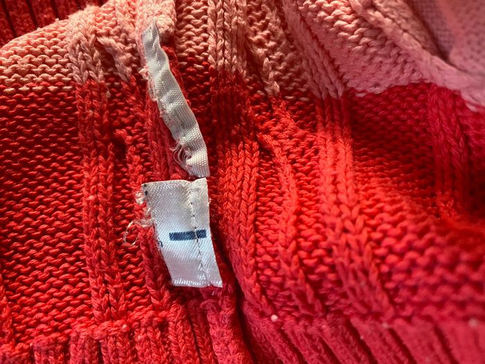 Pull maille avec tresses Tommy Hilfiger blanc rose avec capuche 12/14 ans - photo numéro 17