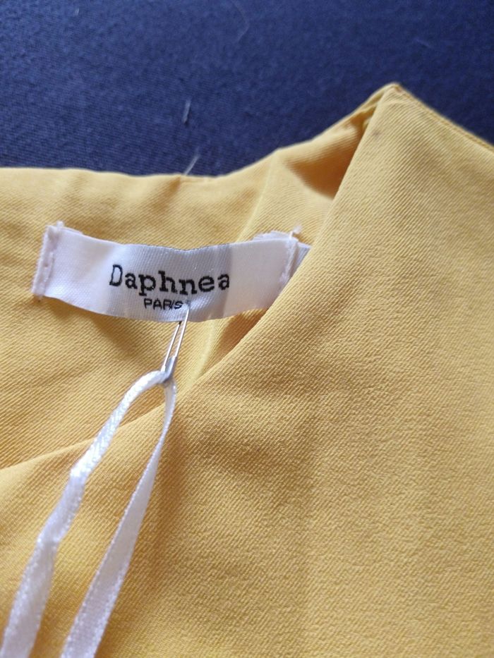 Robe jaune - photo numéro 3