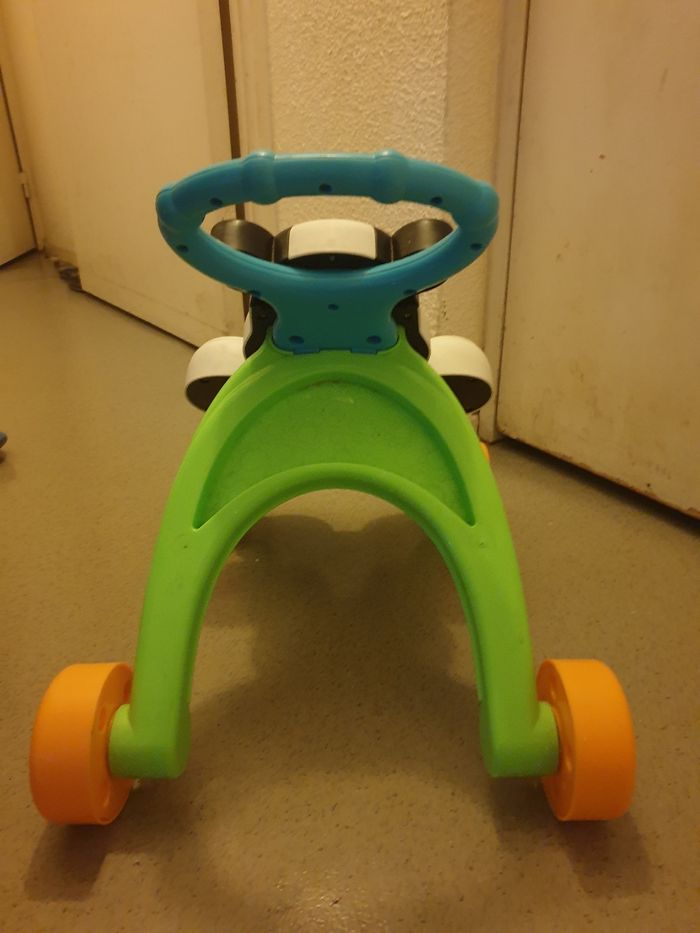 Trotteur bébé en bon état - photo numéro 2