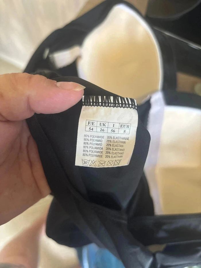 Maillot de bain 1 pièce taille 54 avec brassière neuf • - photo numéro 4