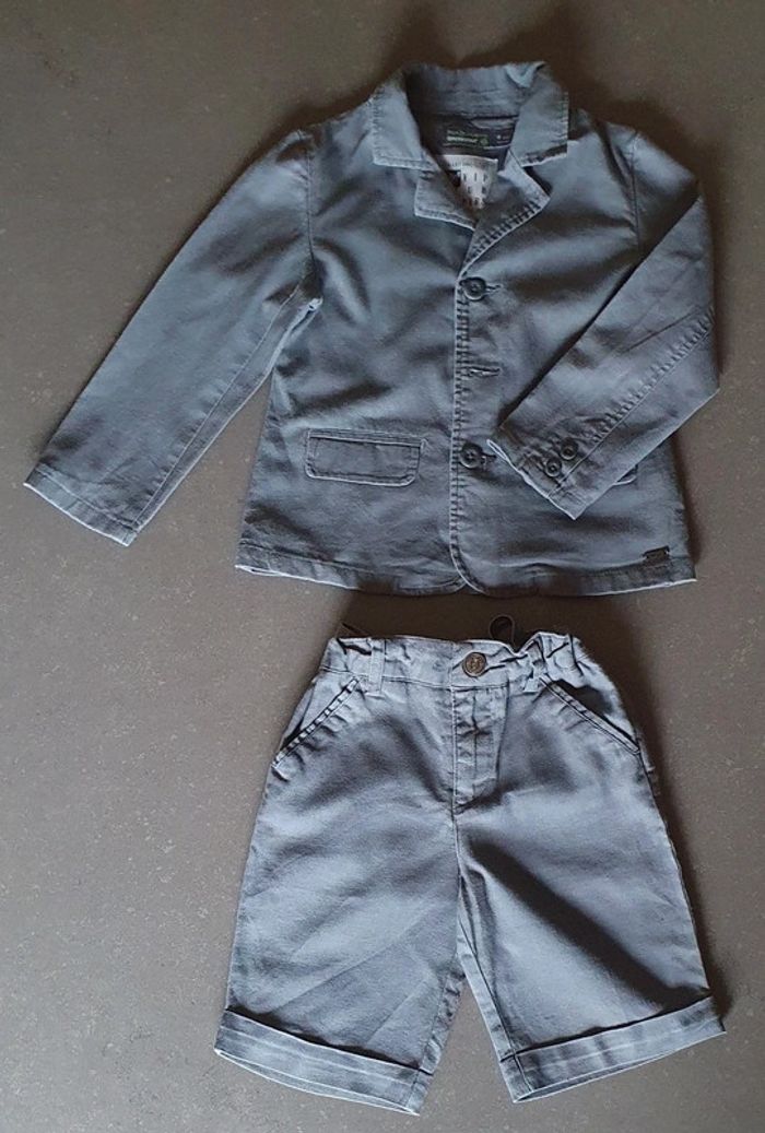 Tenue de cérémonie