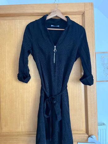 Robe noir motif léopard noir effet satin 36