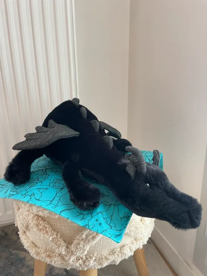 Peluche Jellycat Onyx Dragon Large 🐉🖤 - photo numéro 10