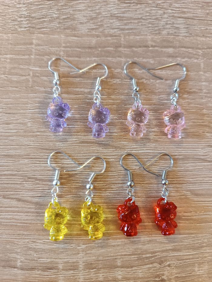 Boucles d'oreilles Hello Kitty