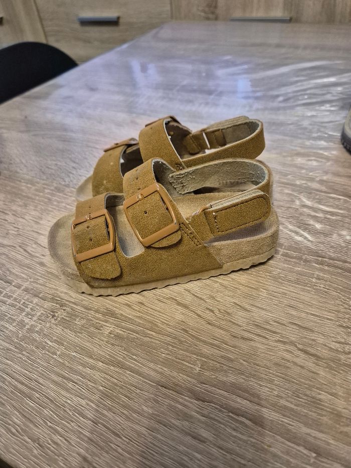 Sandales enfant