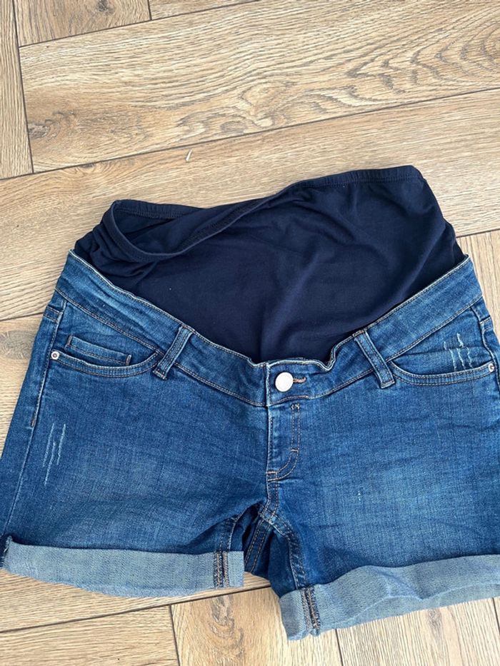 Short de grossesse en jean