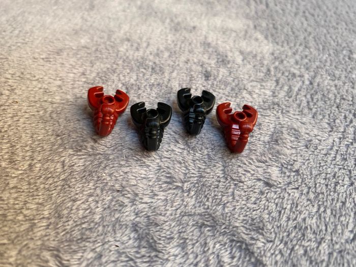 Lot de 4 scorpions lego noir et dark red - photo numéro 7