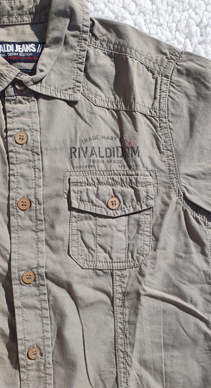 Chemise taille 8ans - photo numéro 2