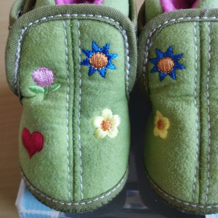 Chaussons charentaise Neuf pour bébé - photo numéro 2