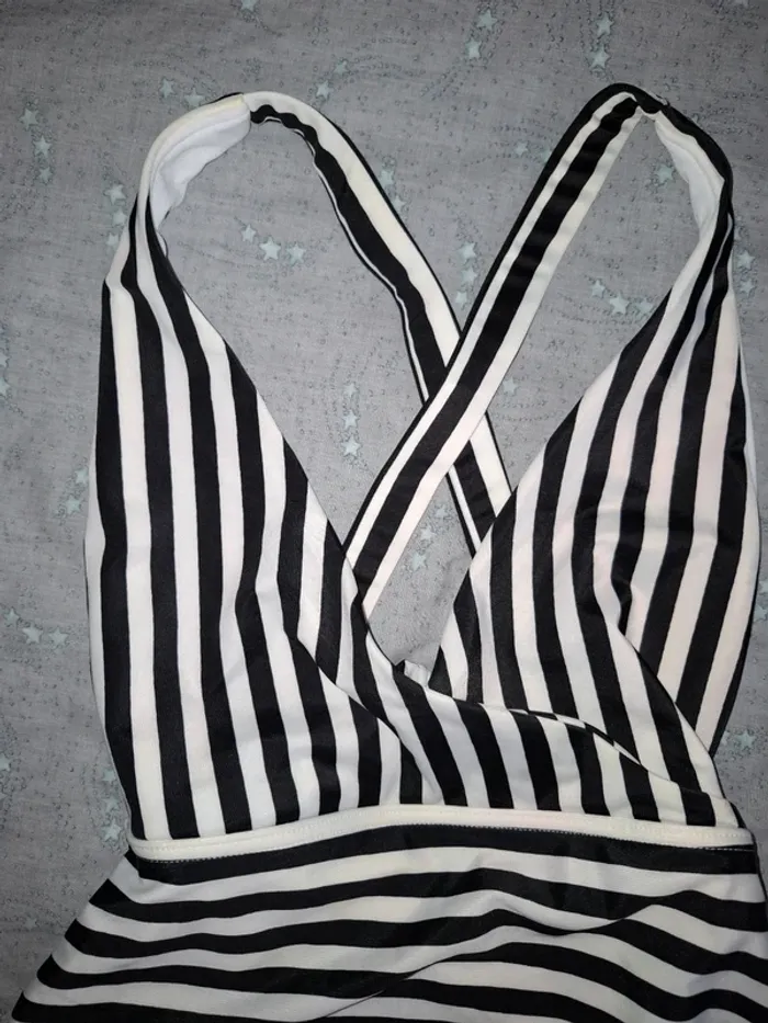 Maillot une pièce Asos neuf - photo numéro 3