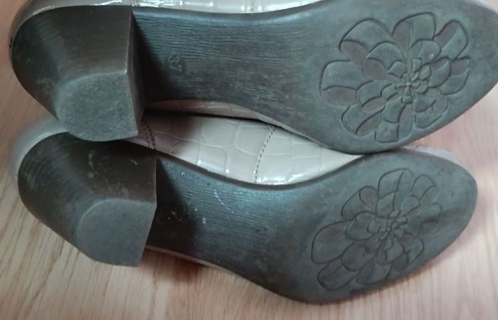 Ballerines beige cuir vernis Bocage p.37 - photo numéro 10