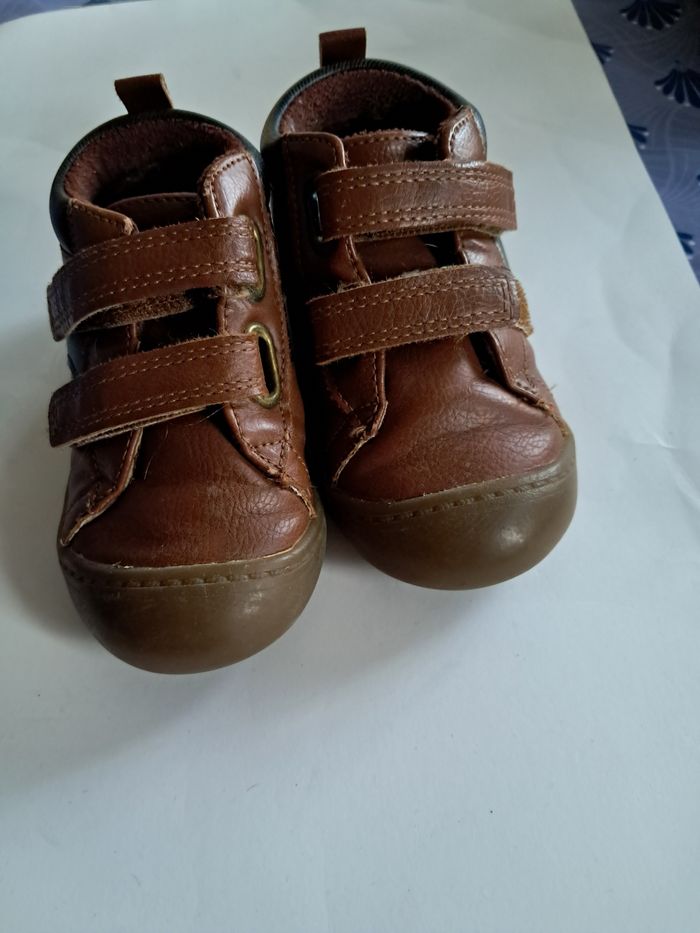 Chaussure bebe taille 22 - photo numéro 2