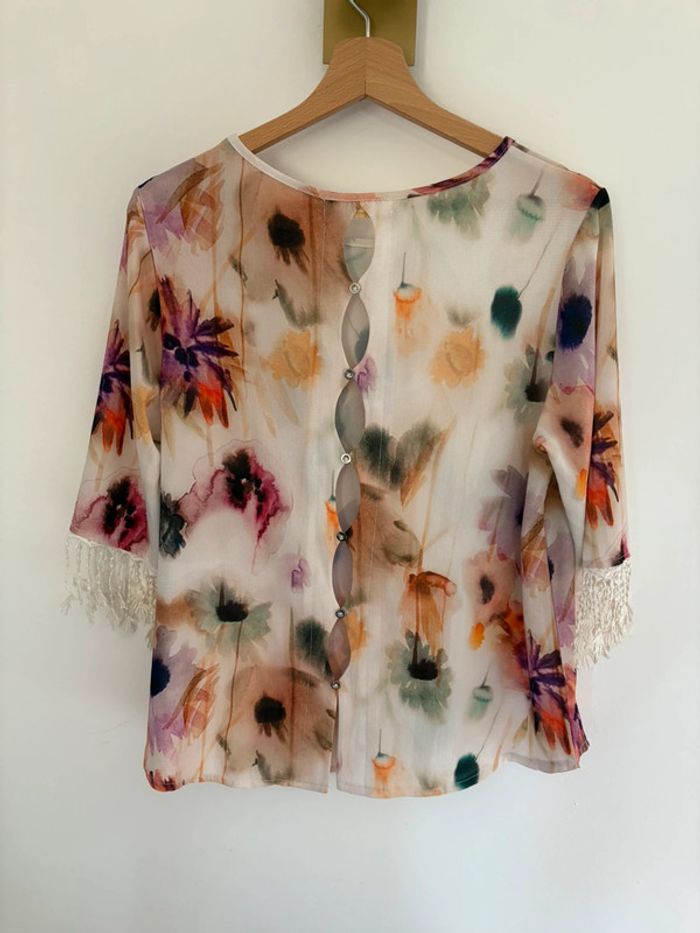 Haut fleuri t.M - photo numéro 2