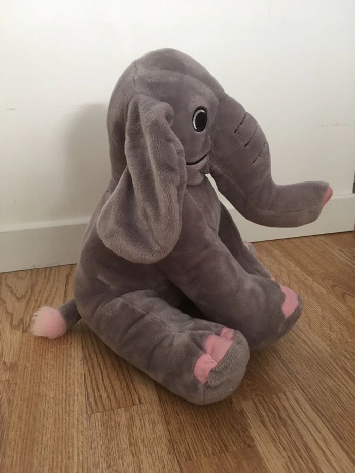 Éléphant en peluche - photo numéro 3