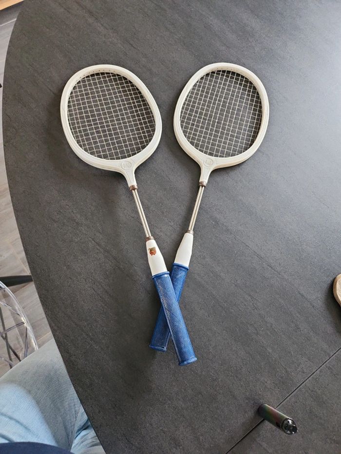 Ancienne raquette de badminton