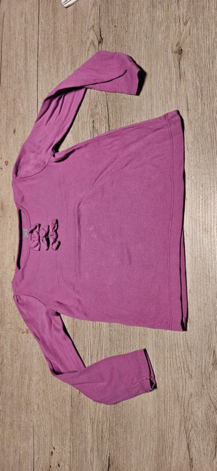 T shirt mauve, manches longues, Young Dimension, taille 5/6 ans, jamais mis - photo numéro 2