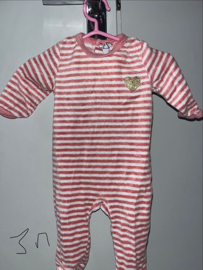 Lots de pyjama taille 3-6 mois - photo numéro 3