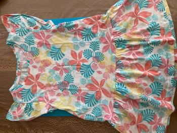 Robe La Halle, 4 ans en très bon état