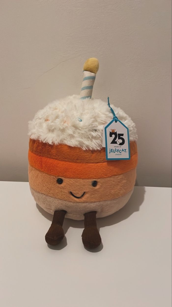 Peluche Jellycat Jellina Birthday Cake 🎂🎂 - photo numéro 2