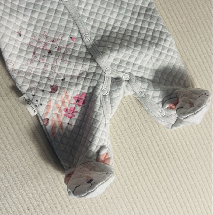 Pyjama matelassé bébé Petit Béguin 0 mois – blanc motifs safar - photo numéro 2