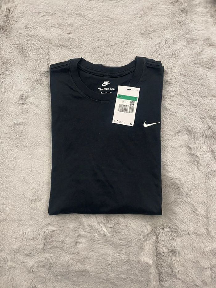 T-shirt Nike noir logo brodé blanc - Taille XL