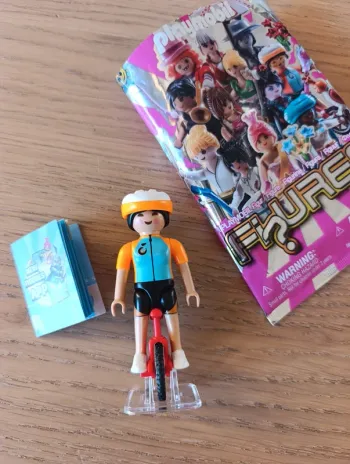 Playmobil personnage monocycle neuf