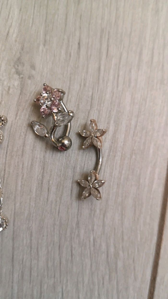 Piercing nombril - photo numéro 3