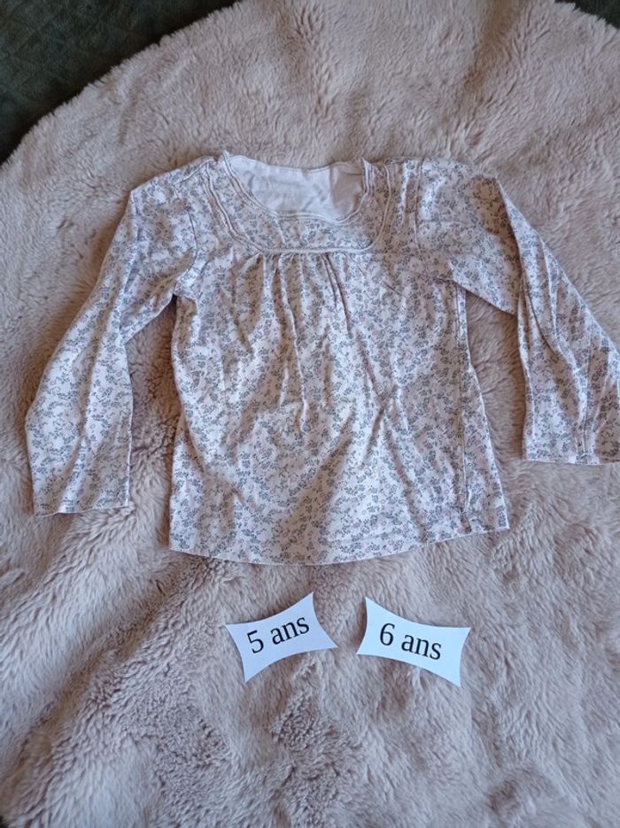 T-shirt fleuri Vertbaudet