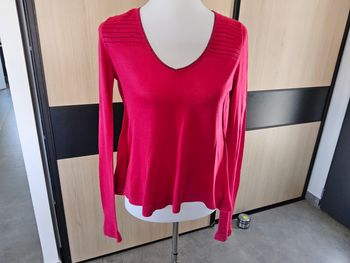 Pull taille S  naf naf