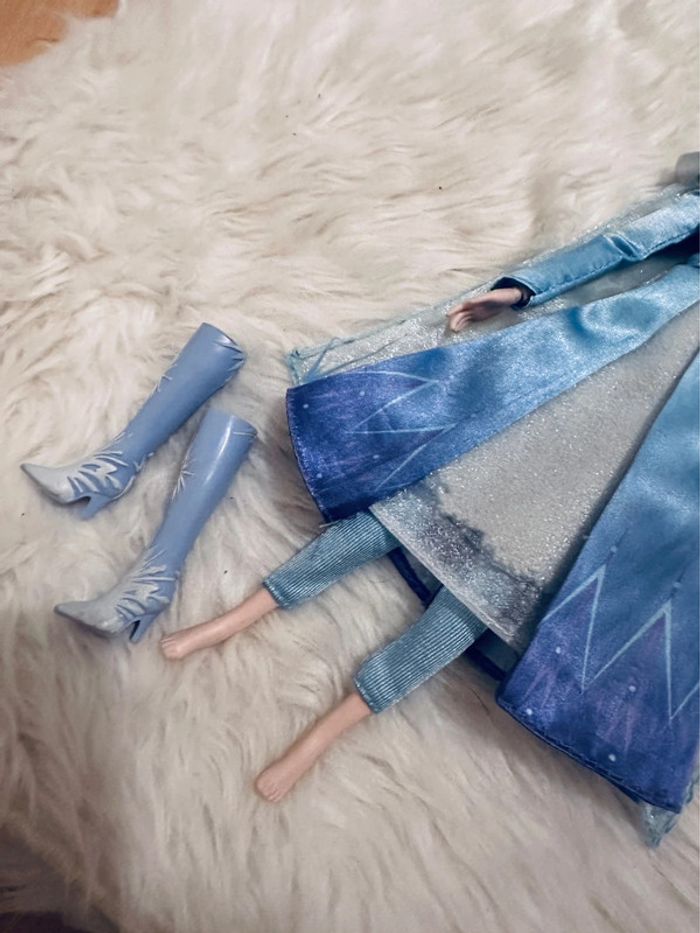 Poupée reine des neiges 2 musicale - photo numéro 3