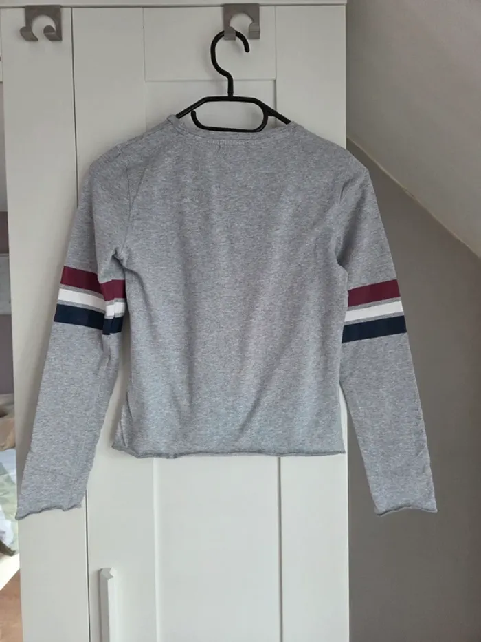 T-shirt sweat fin enfant fille taille 10 ans - photo numéro 2