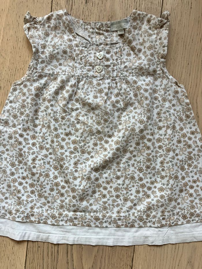 Lot de 4 robes et une jupe été 3 ans - photo numéro 2
