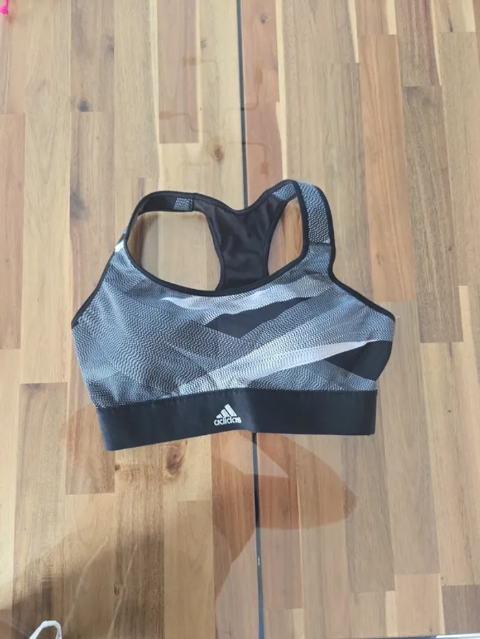 Brassière adidas
