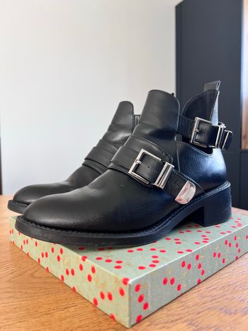 Bottines noires/argentées T40
