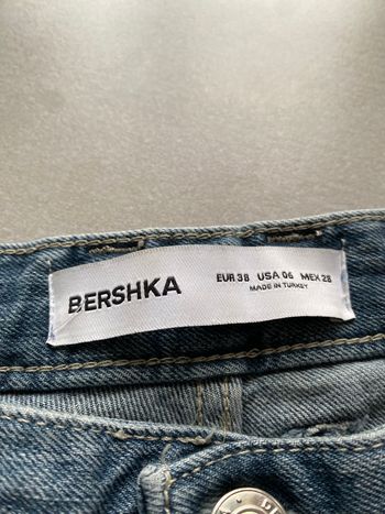 Jean bershka 38