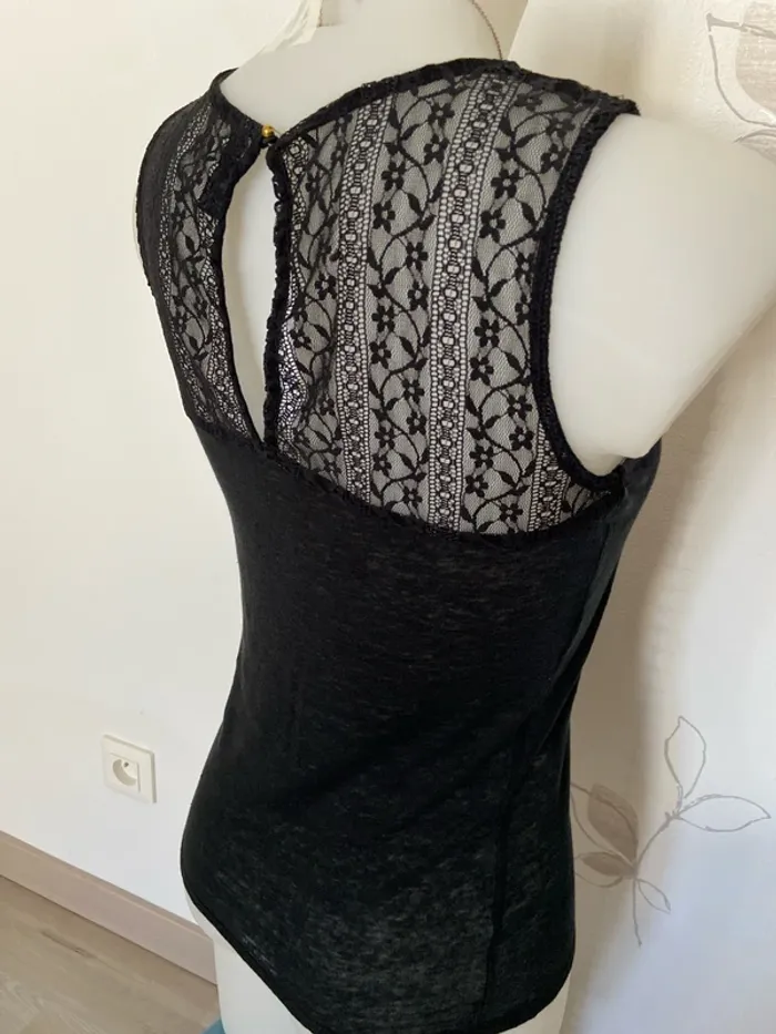 Top dentelle fleurie NafNaf noir Taille S - photo numéro 4