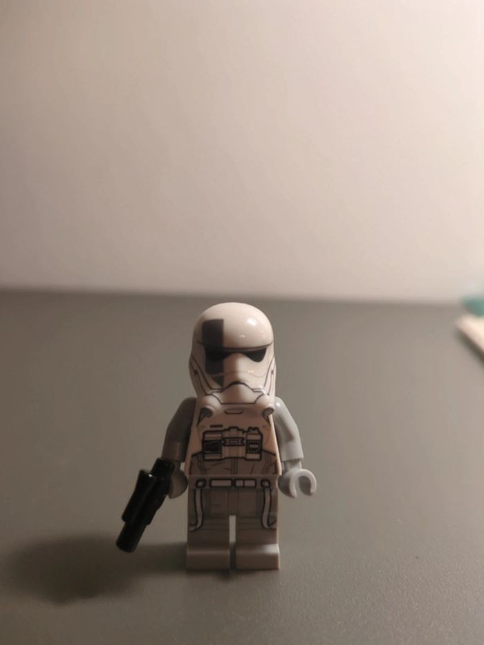 figurine lego Star Wars Stormtrooper - photo numéro 2