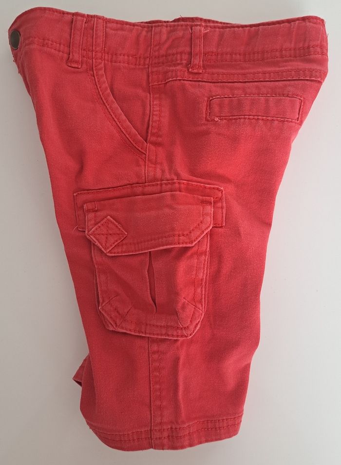 Short rouge garçon 5 ans TBE - photo numéro 5
