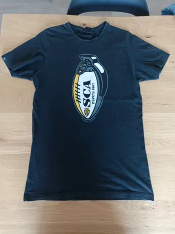 Tee shirt